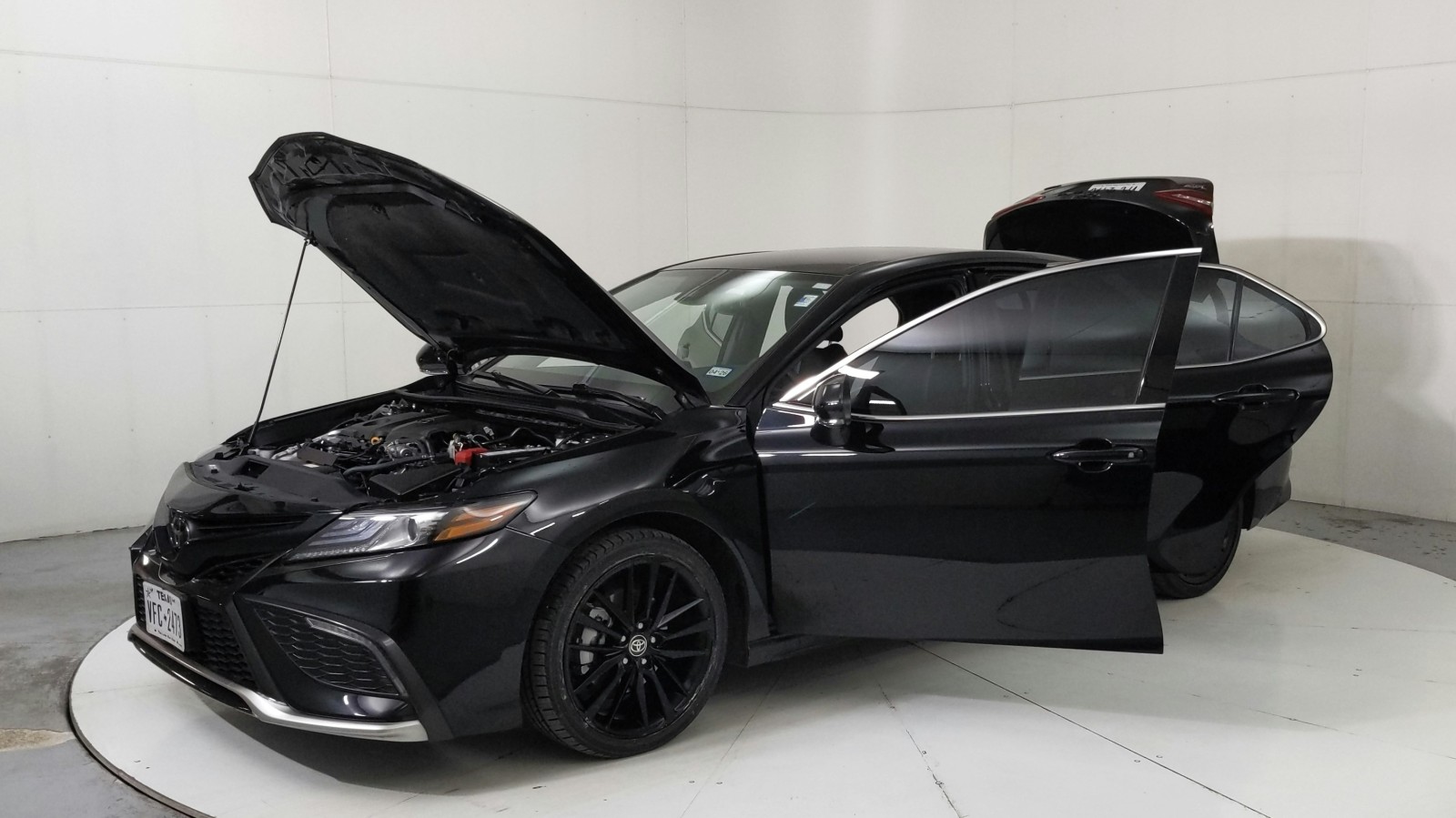 Used 2024 Wind Chill Pearl/Midnight Black Metallic Toyota XSE image 1