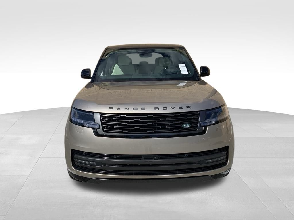 2025 Land Rover Range Rover SE photo 2
