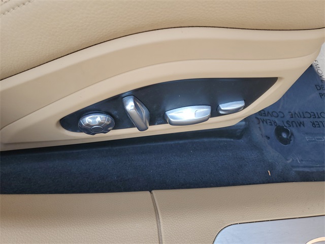 2018 Porsche Panamera 4 photo 33