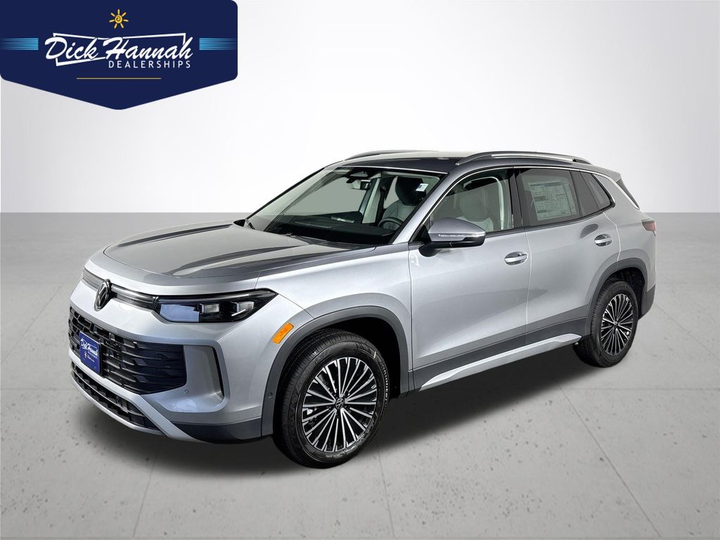 2025 Volkswagen Tiguan S's photo