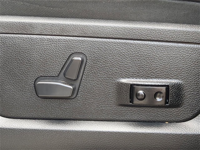 2021 Ram 2500 Laramie photo 22