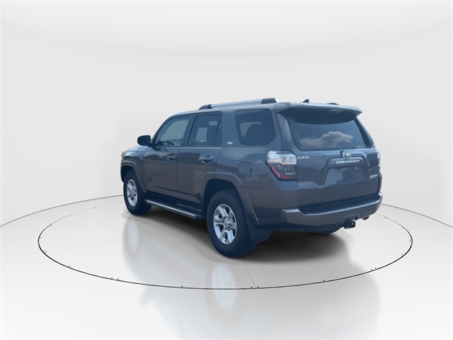 2020 Toyota 4Runner SR5 photo 3