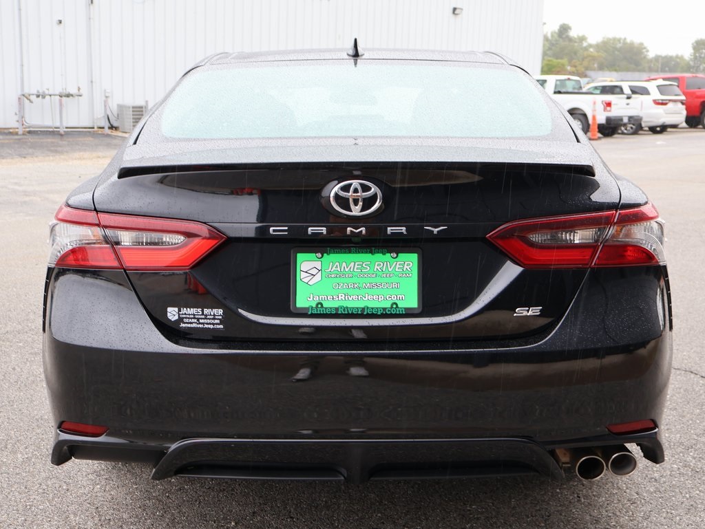 2024 Toyota Camry SE photo 4