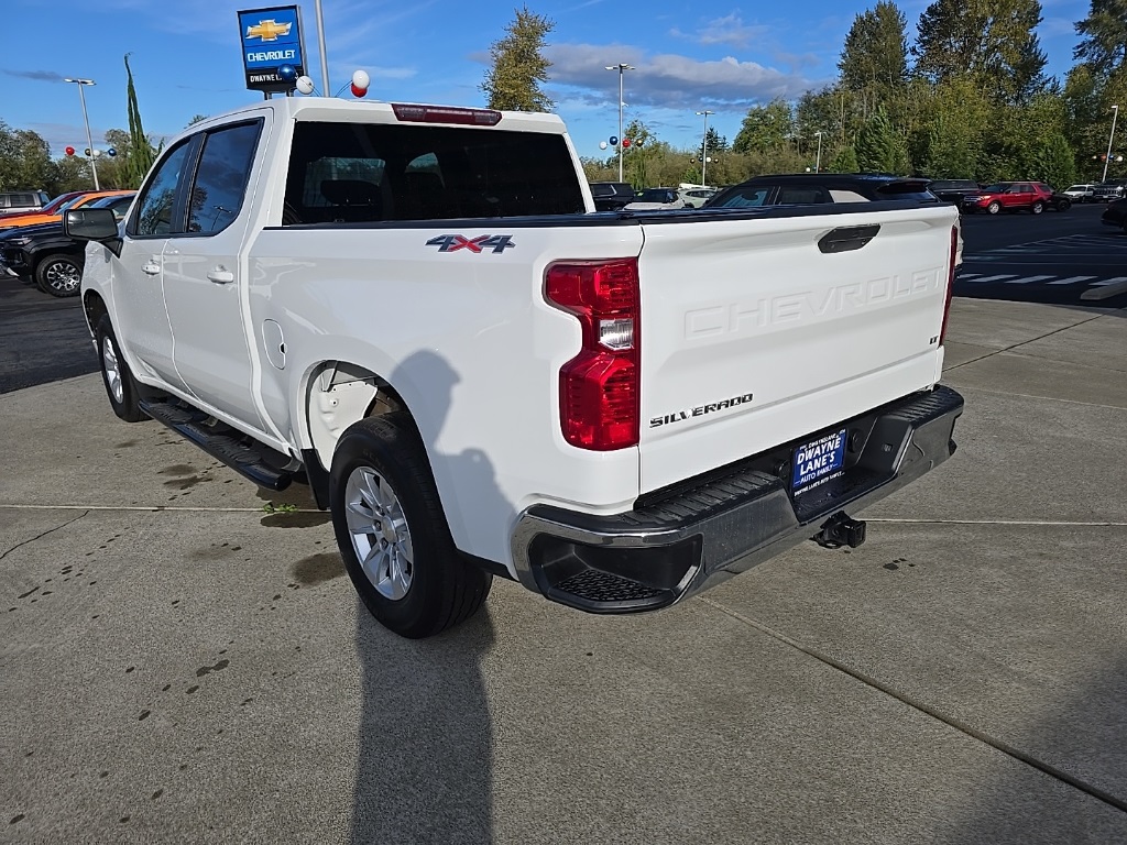 2021 Chevrolet Silverado 1500 LT photo 2