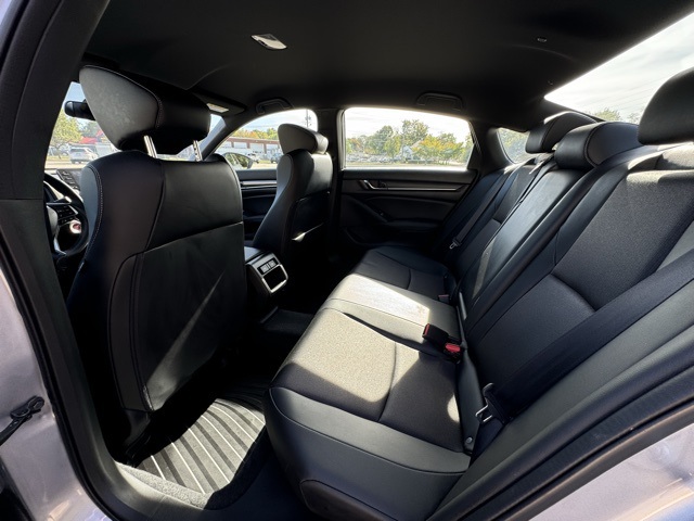 2022 Honda Accord Sport photo 15