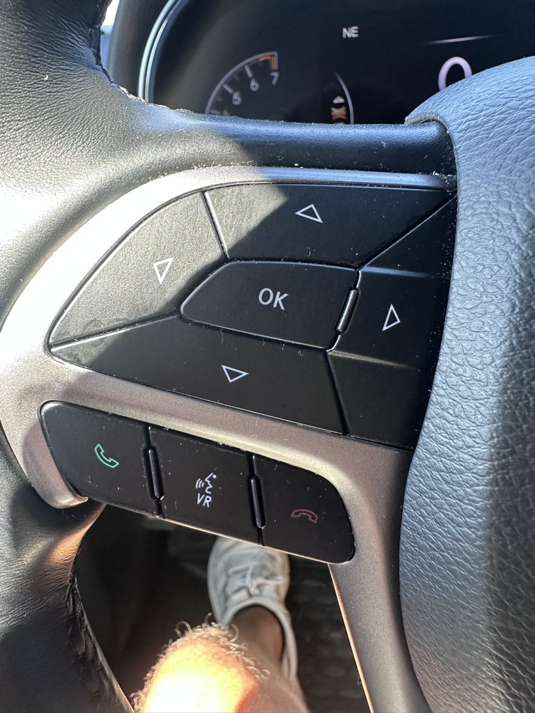 2022 Jeep Cherokee Laredo X photo 12