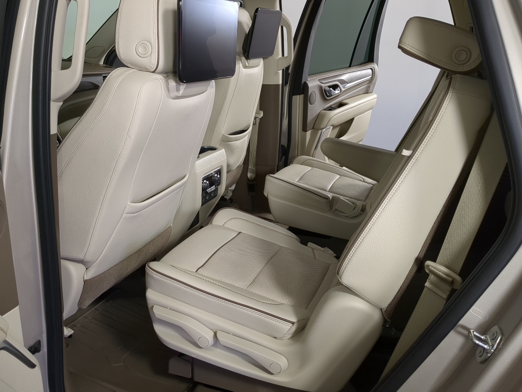 2021 Gmc Yukon Denali photo 14