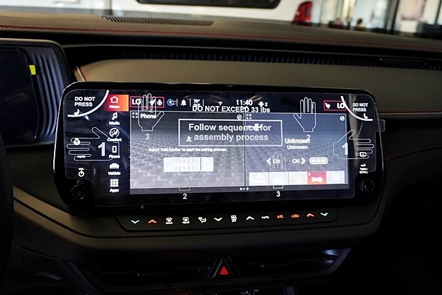 New 2026 Diamond Black Crystal Pearlcoat Dodge R/T Scat Pack image 20