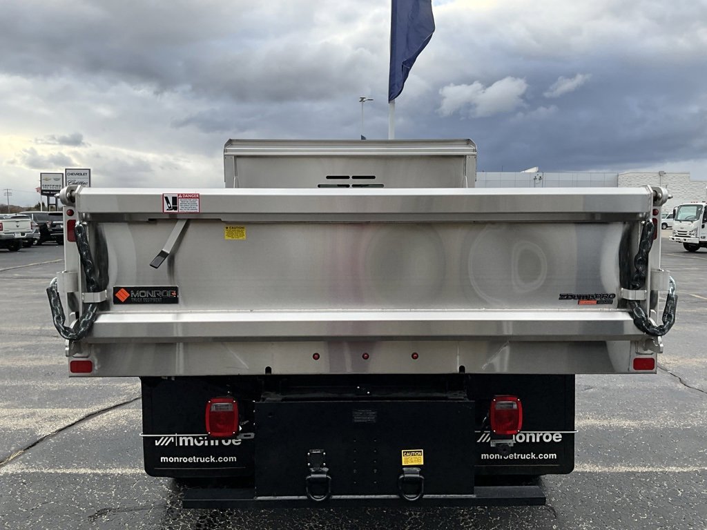 2024 Chevrolet Silverado 5500HD Work Truck photo 3