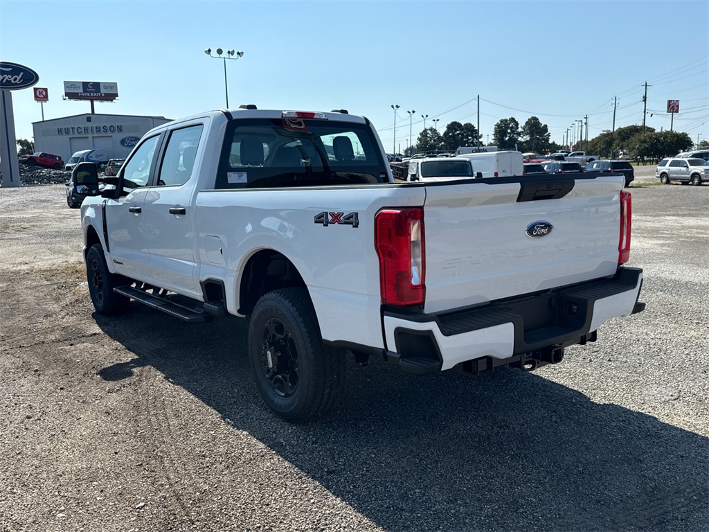 2026 Ford F-250 XL photo 4