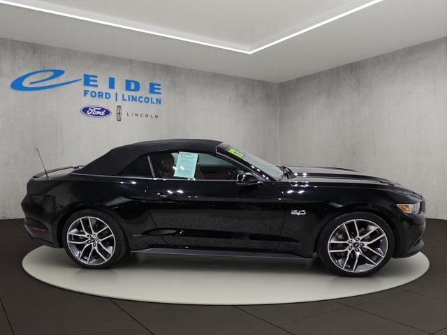 2017 Ford Mustang GT Premium Convertible photo 4