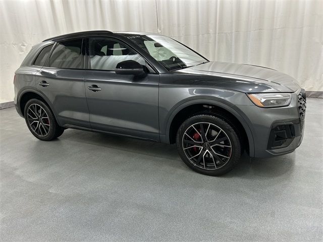 2025 Audi SQ5 Premium Plus's photo