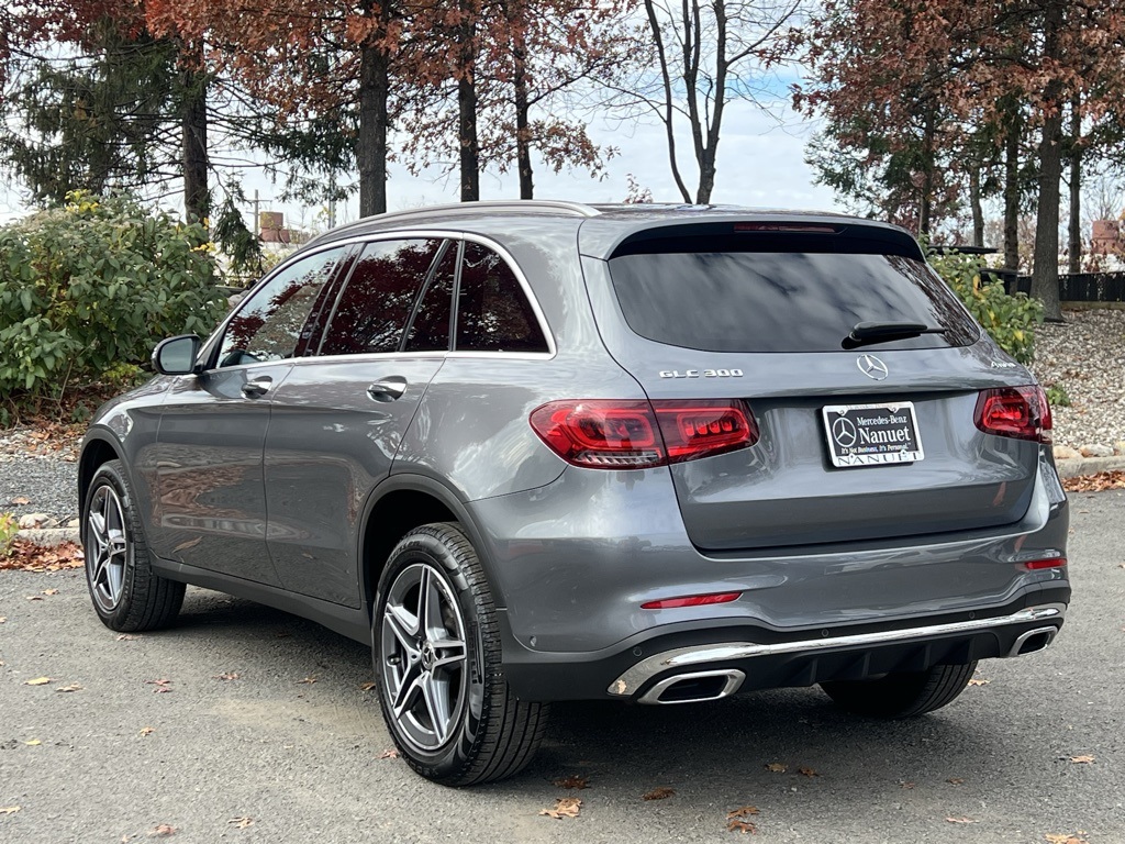 2022 Mercedes Benz GLC 300 4MATIC photo 4