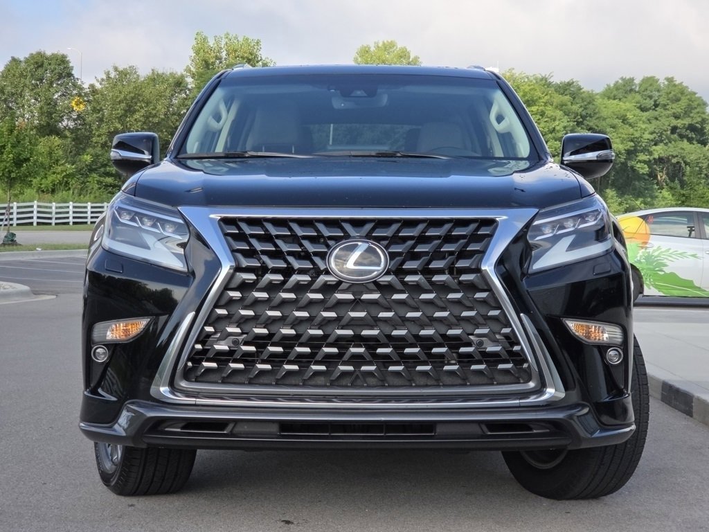 2023 Lexus GX 460 Premium photo 2