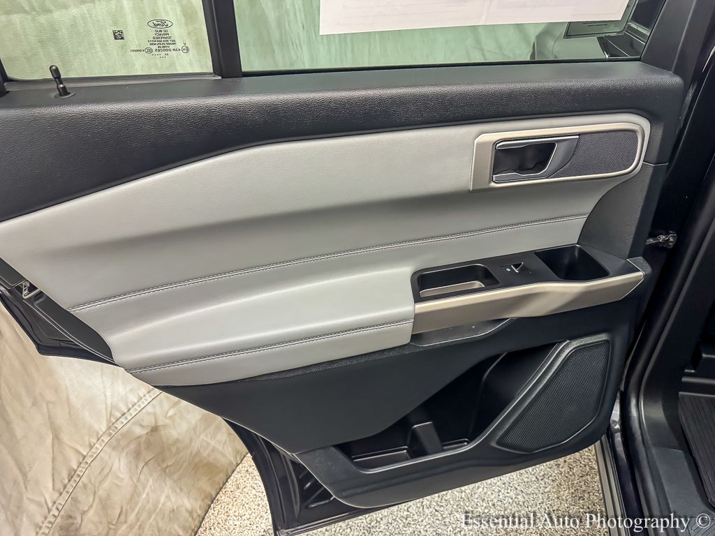 2023 FORD EXPLORER - Image 24