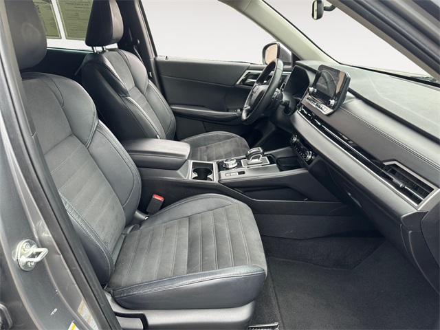 2023 Mitsubishi Outlander SE photo 15