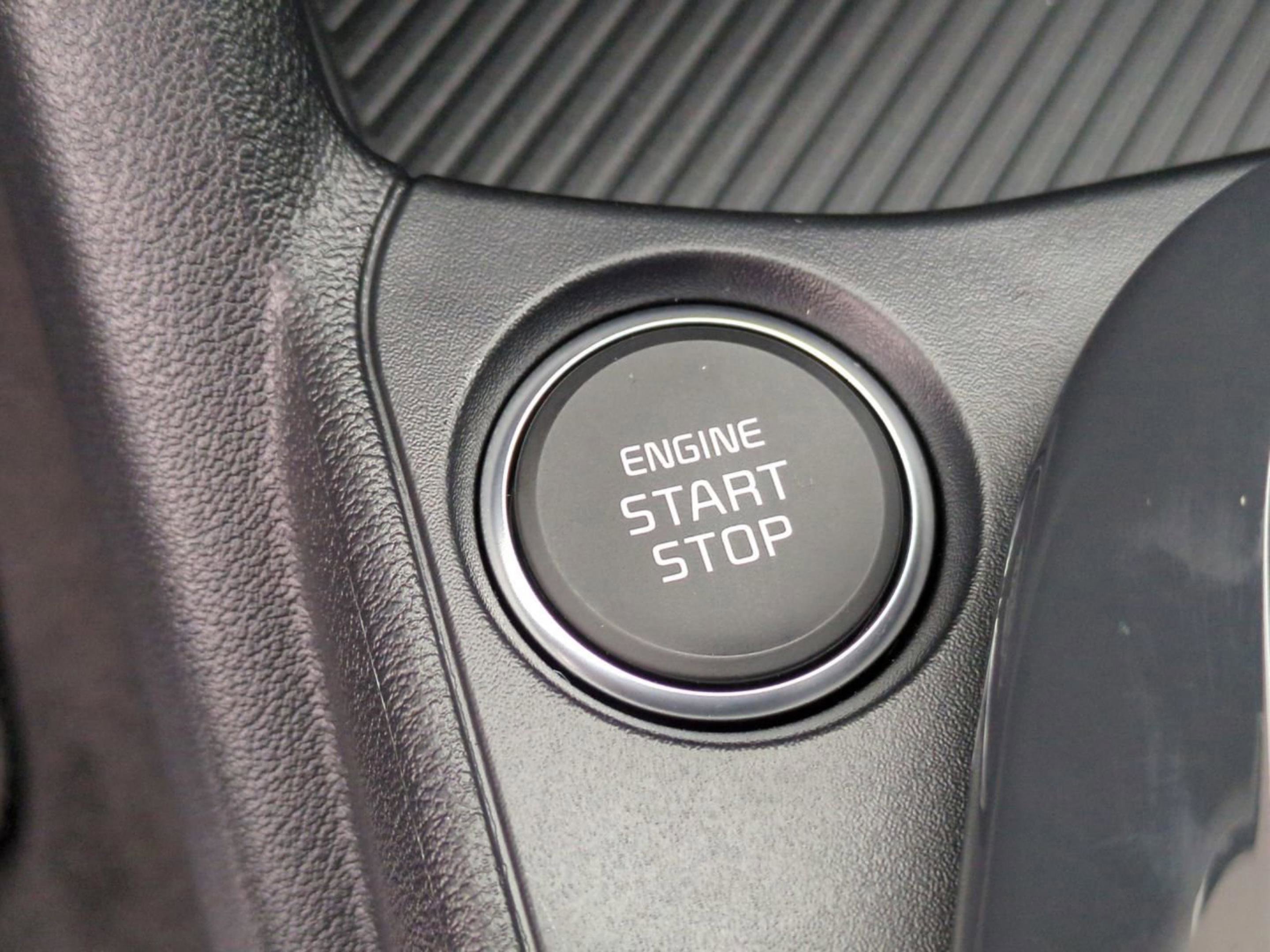 2025 Kia K4 EX photo 27