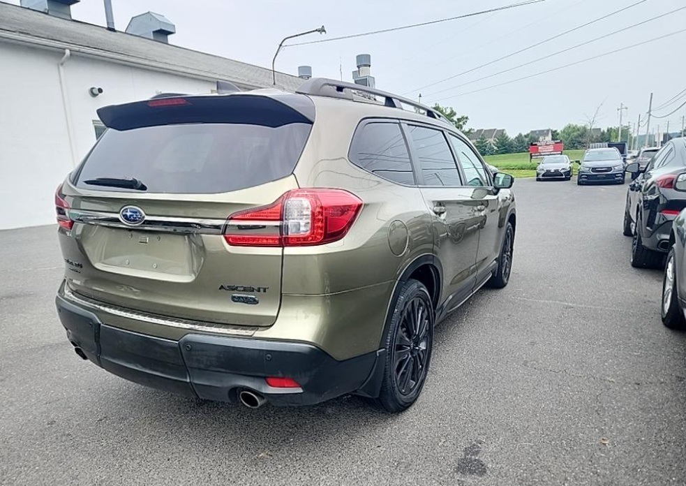 2022 Subaru Ascent Onyx Edition photo 3