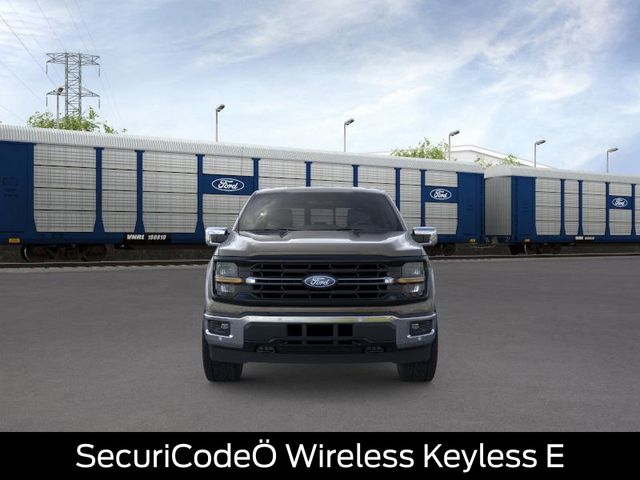 2025 Ford F-150 XLT photo 4