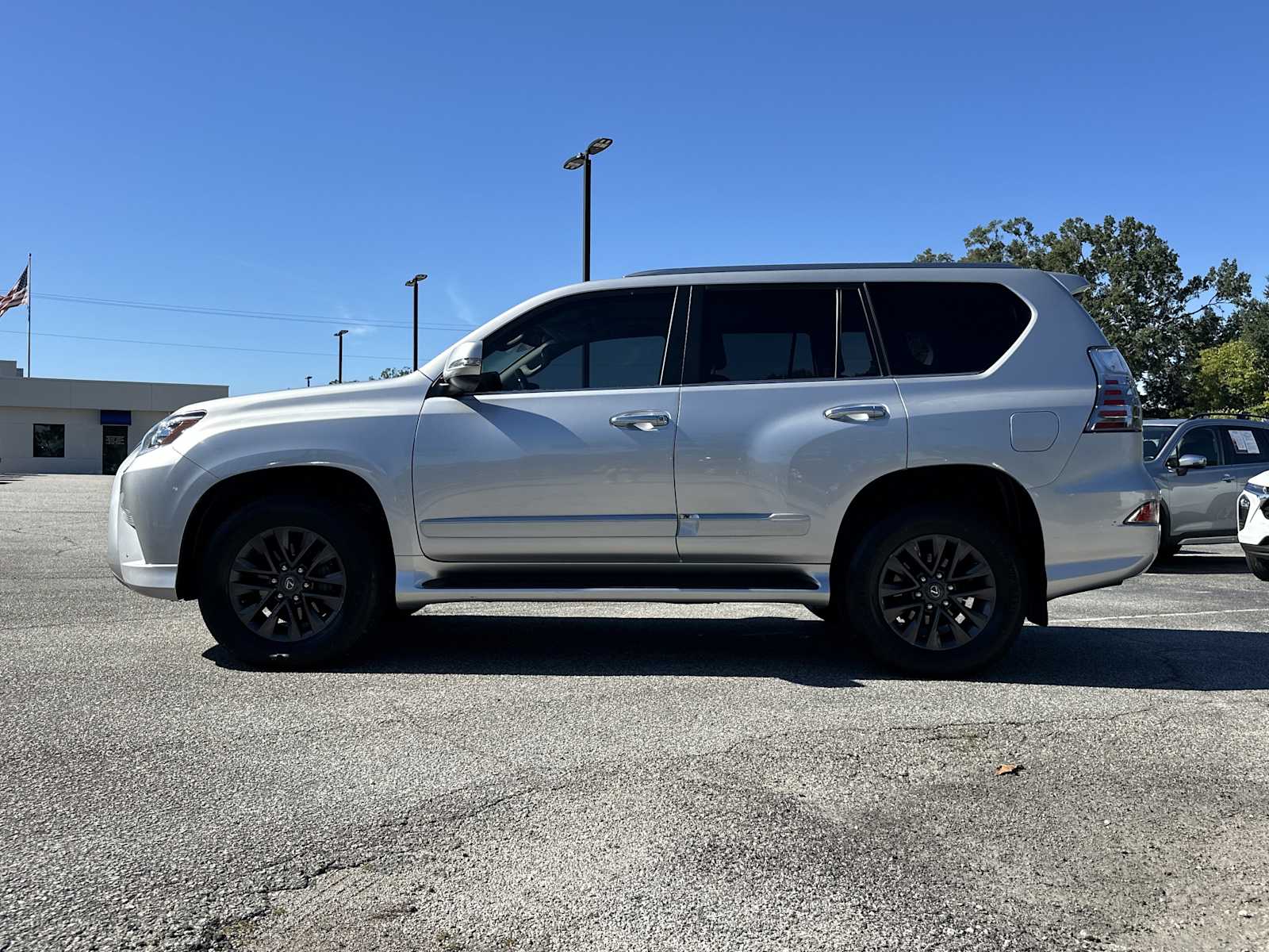 2019 Lexus GX 460 Premium photo 4