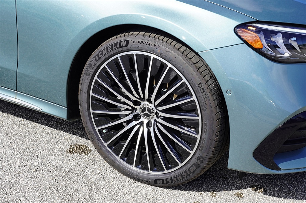2026 Mercedes Benz E 350 photo 9