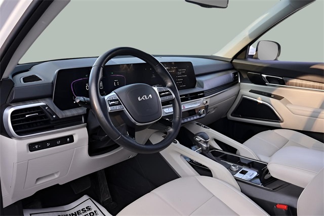 2024 Kia Telluride EX photo 2