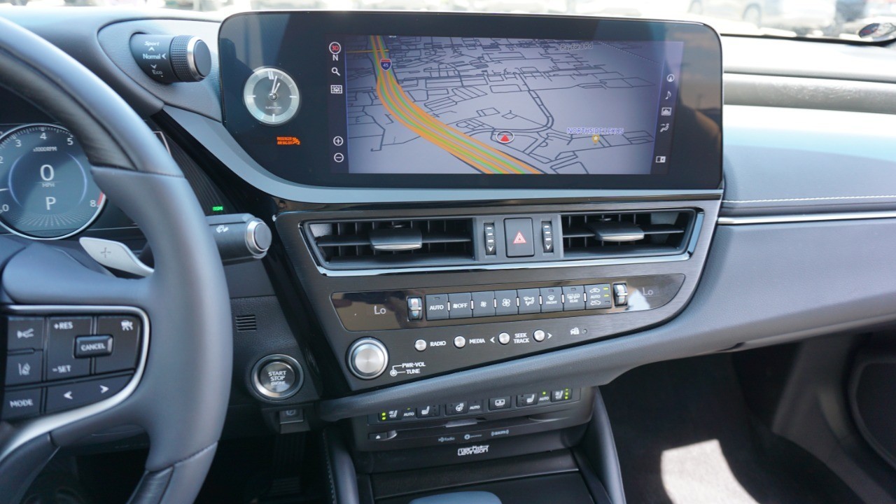 2022 Lexus ES 350 Ultra Luxury photo 14
