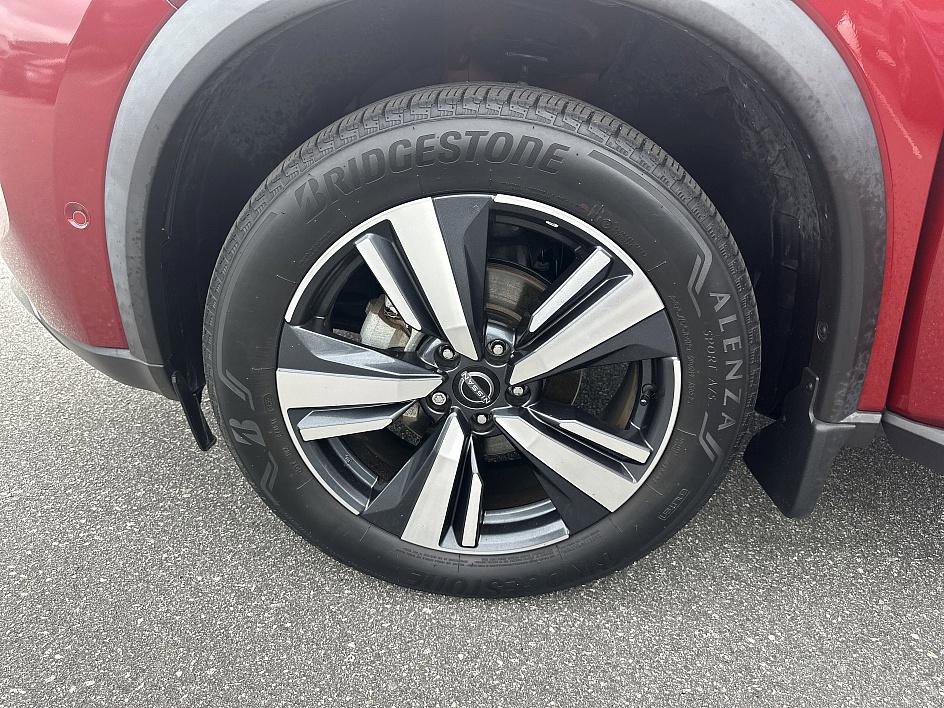2023 Nissan Rogue SL photo 24