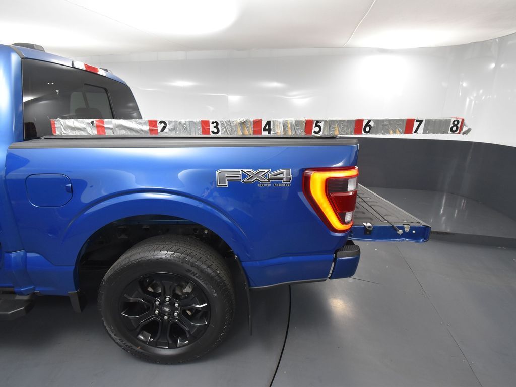 2022 Ford F-150 Lariat photo 32