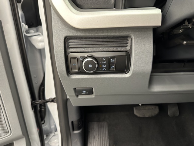 2026 Ford F-350 XLT photo 27