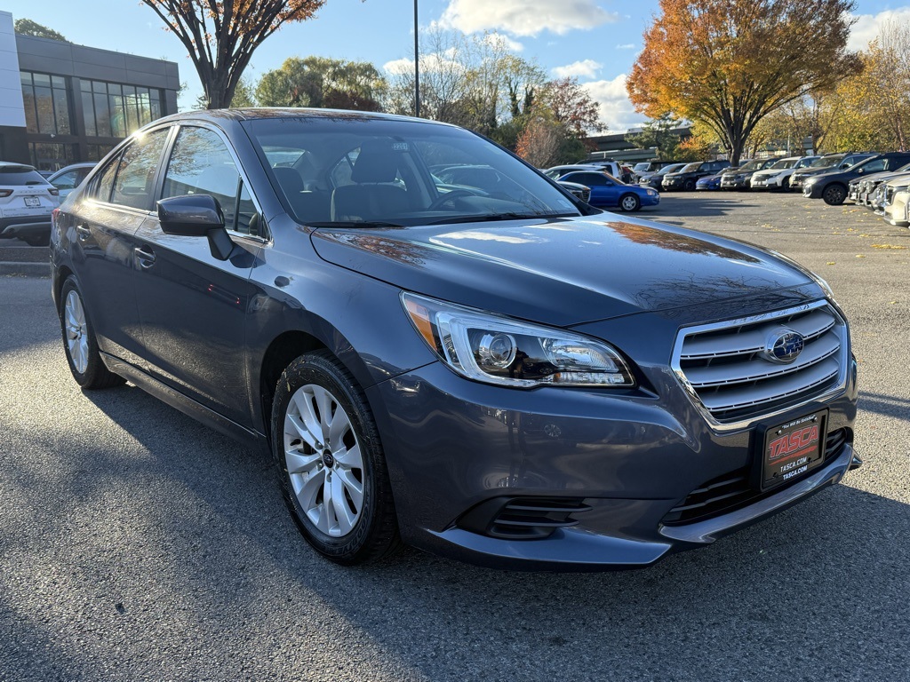 2017 Subaru Legacy 2.5i Premium photo 3