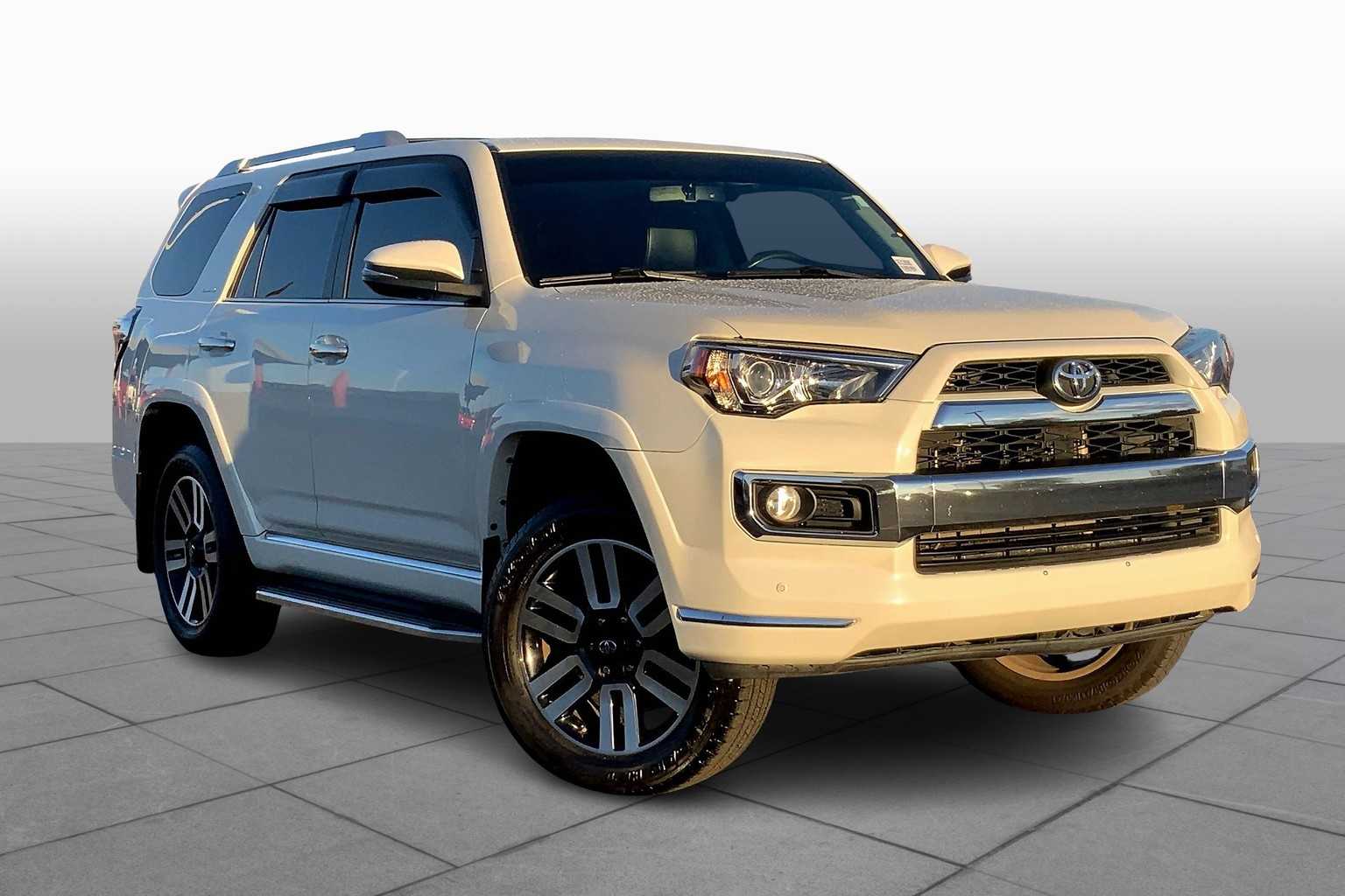 2016 Toyota 4Runner Limited photo 2