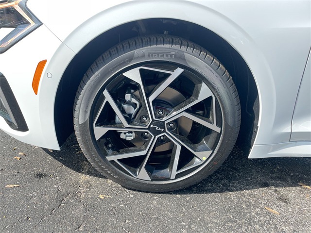 2025 Kia K5 EX photo 32