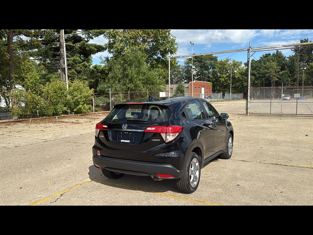 2022 Honda HR-V LX photo 3