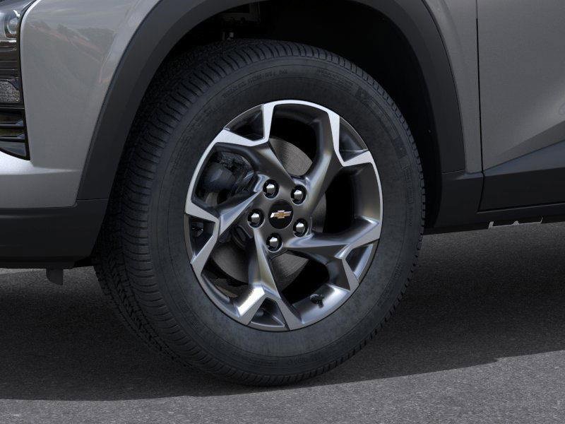 2025 Chevrolet Trax LT photo 6