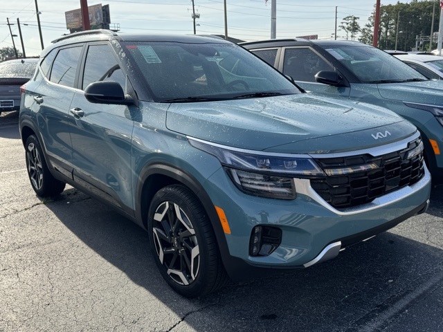 2024 Kia Seltos SX photo 4