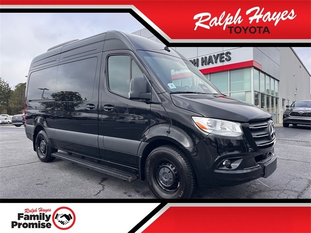 2025 Mercedes-Benz Sprinter Passenger Van Base's photo