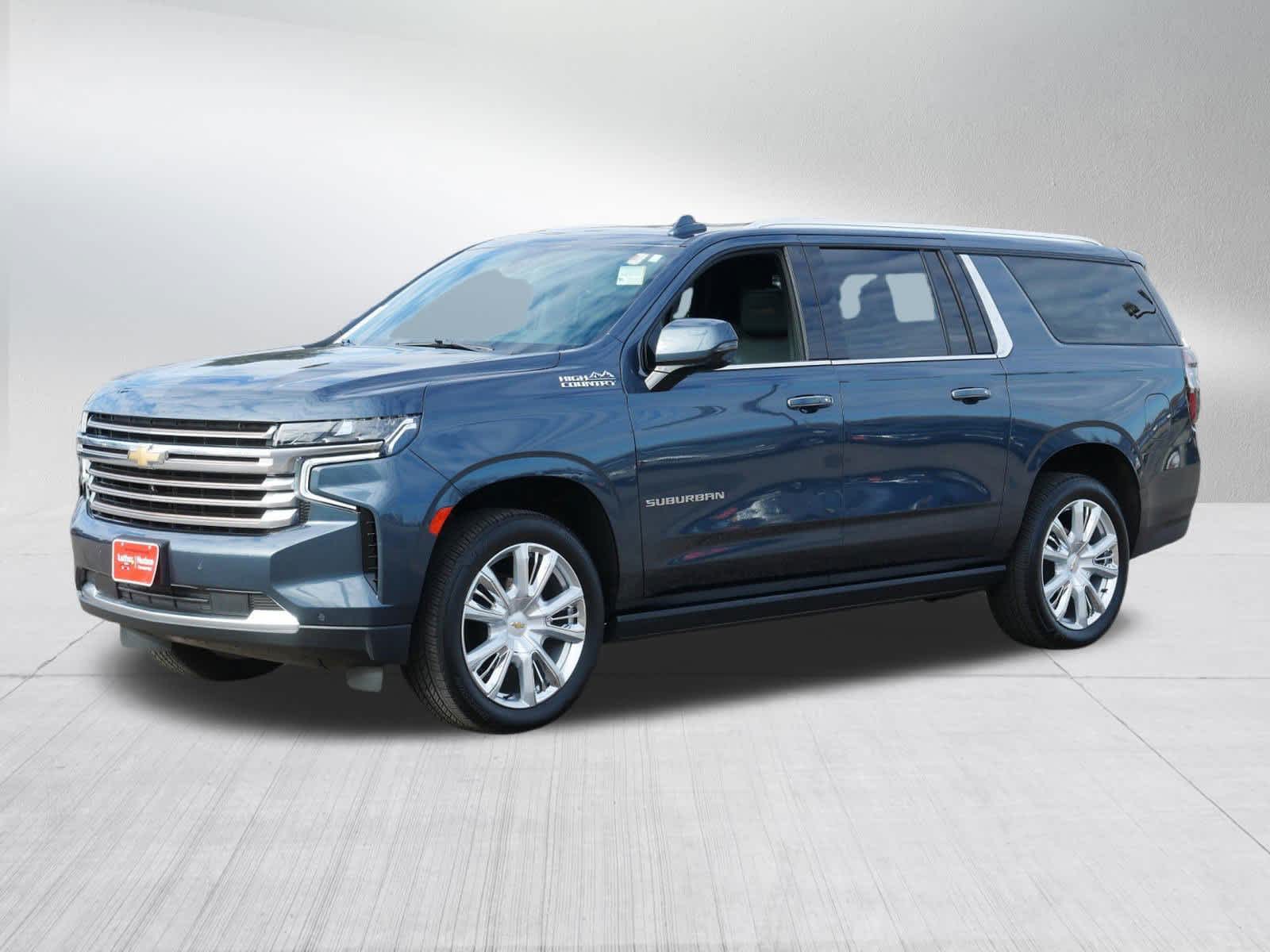 2021 Chevrolet Suburban High Country photo 3