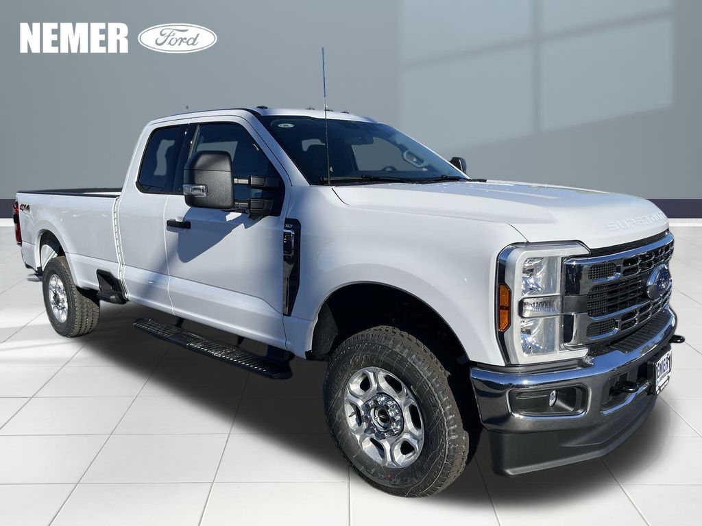 2026 Ford F-250 Super Duty XLT's photo