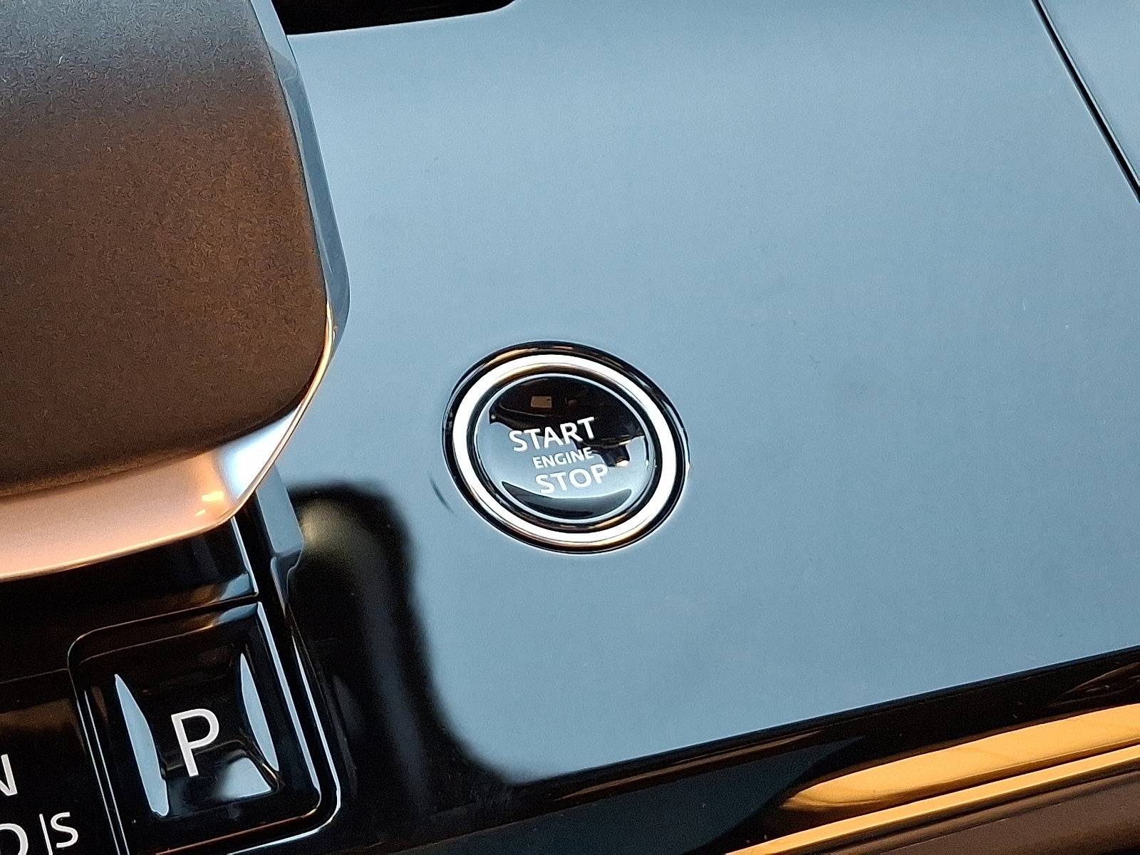 2025 Land Rover Range Rover Sport SE photo 17
