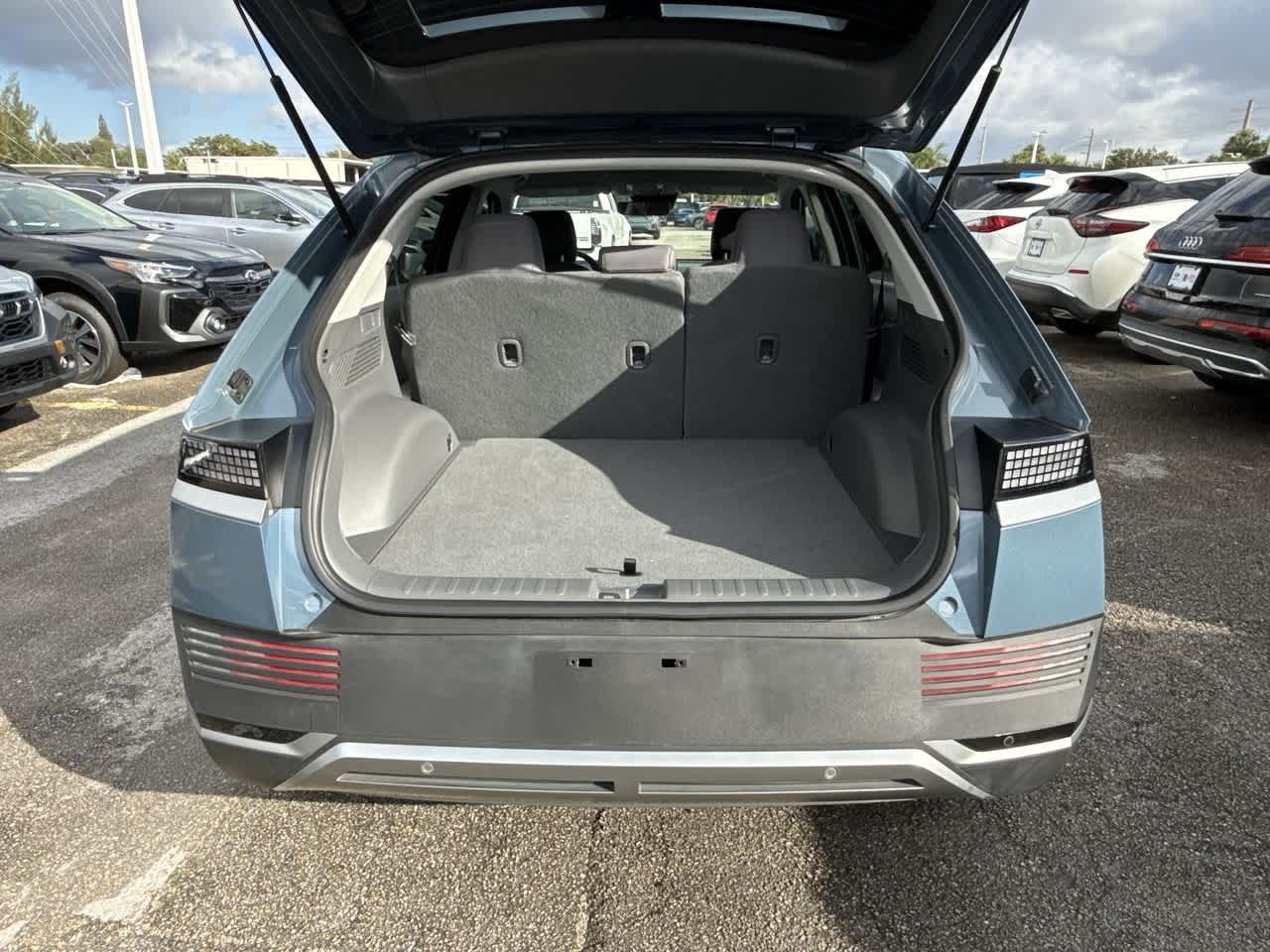 2024 Hyundai Ioniq 5 SE photo 29
