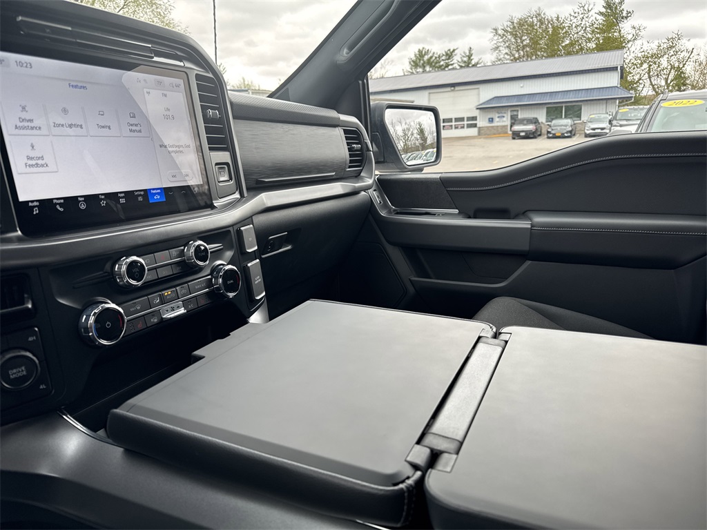 2025 Ford F-150 XLT photo 33