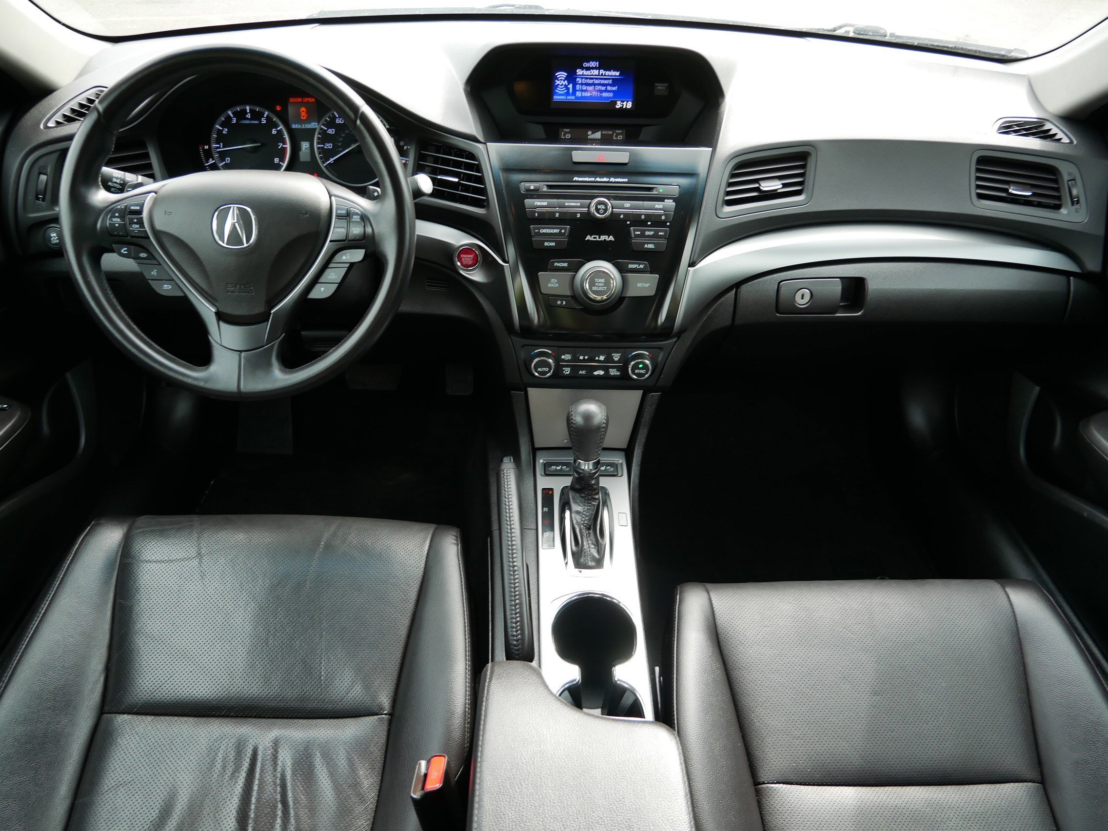 2013 Acura ILX 2.0L Premium photo 10