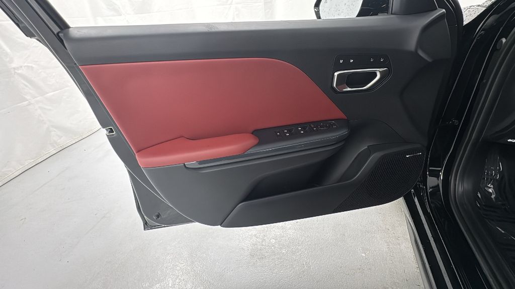 2025 Kia K4 GT-Line photo 15