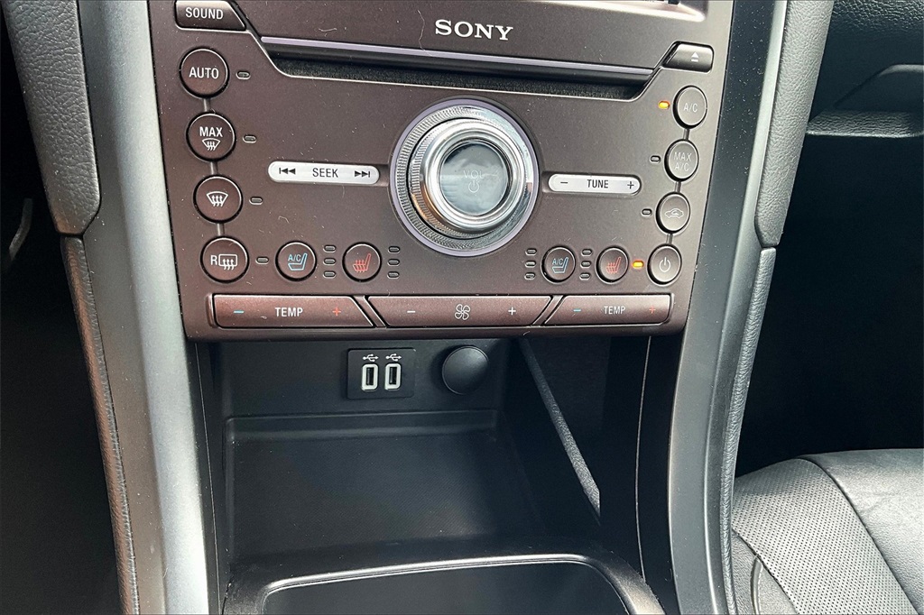 2020 Ford Fusion Titanium photo 15