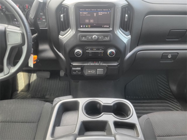2022 Chevrolet Silverado Custom photo 13
