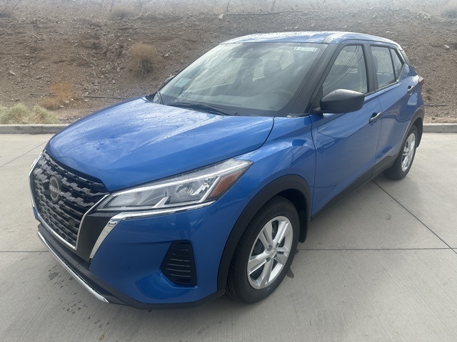 2025 Nissan KICKS PLAY Base's photo