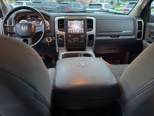 2019 Ram 1500 Classic SLT photo 14