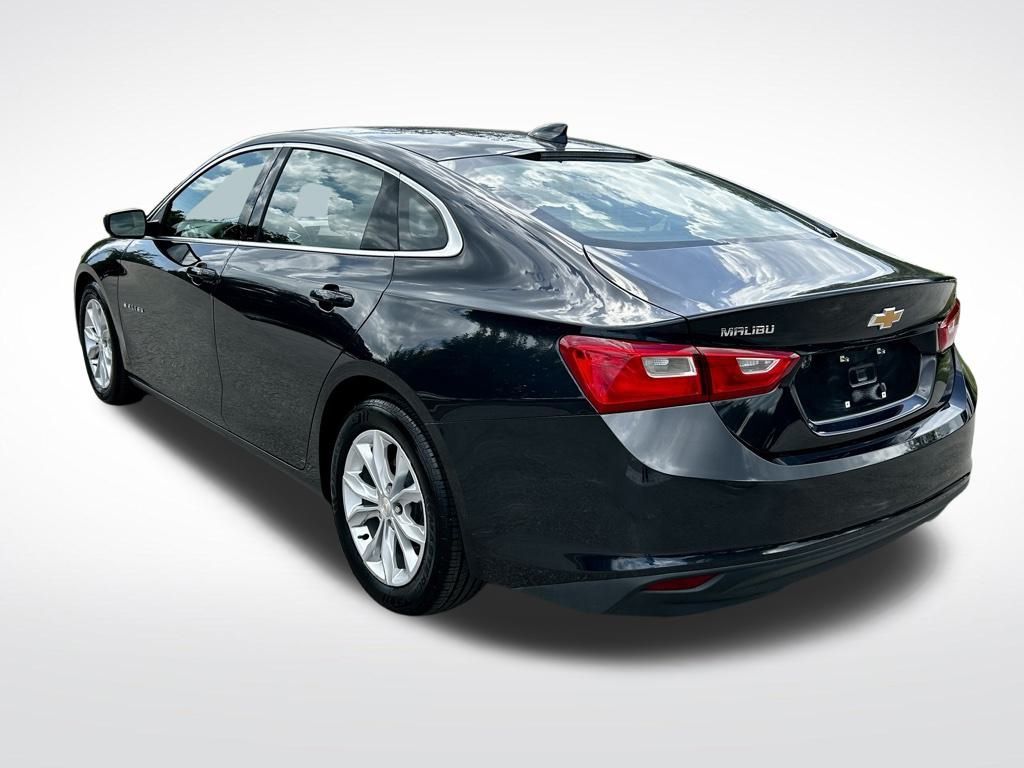 2023 Chevrolet Malibu 1LT photo 3