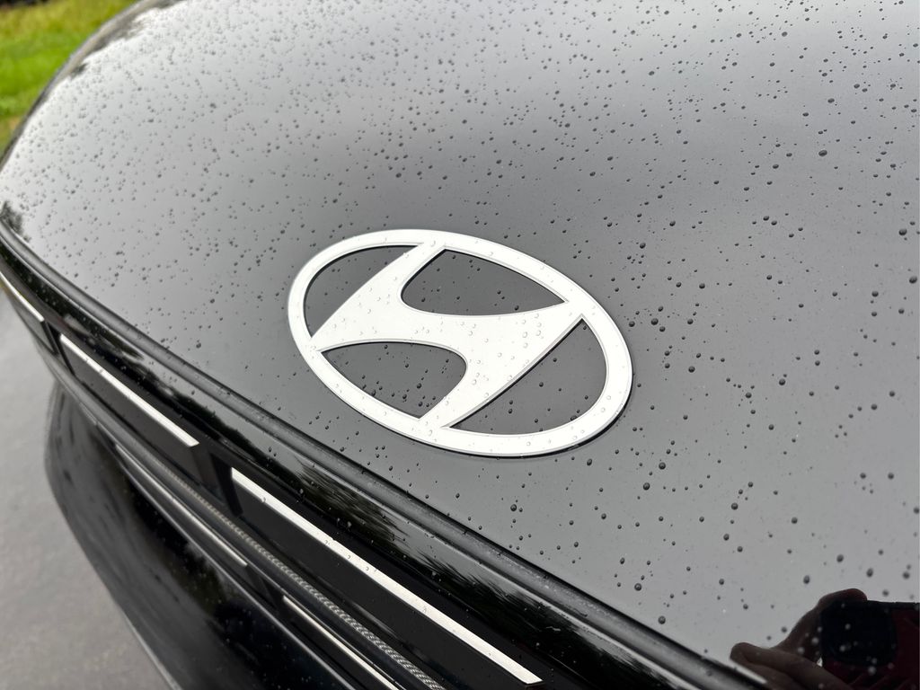 2024 Hyundai Santa Fe Limited photo 15